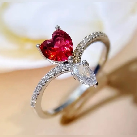 Coquette Style Ruby Heart Ring - Size 8 - Picture 1 of 6